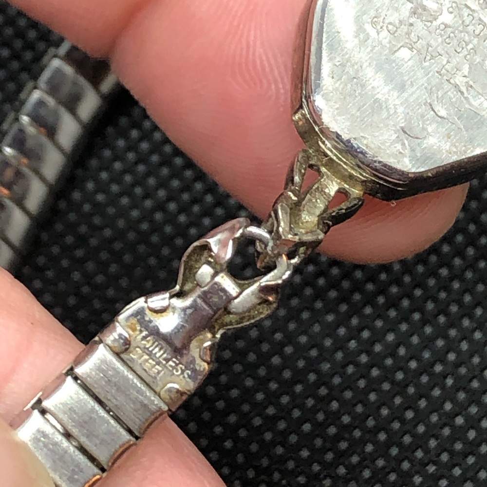 Sharp Watch - image 4